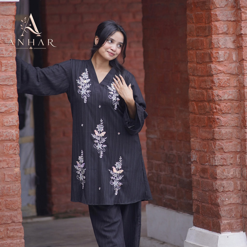 Neelanjona Premium Handwork 2-Piece - Black
