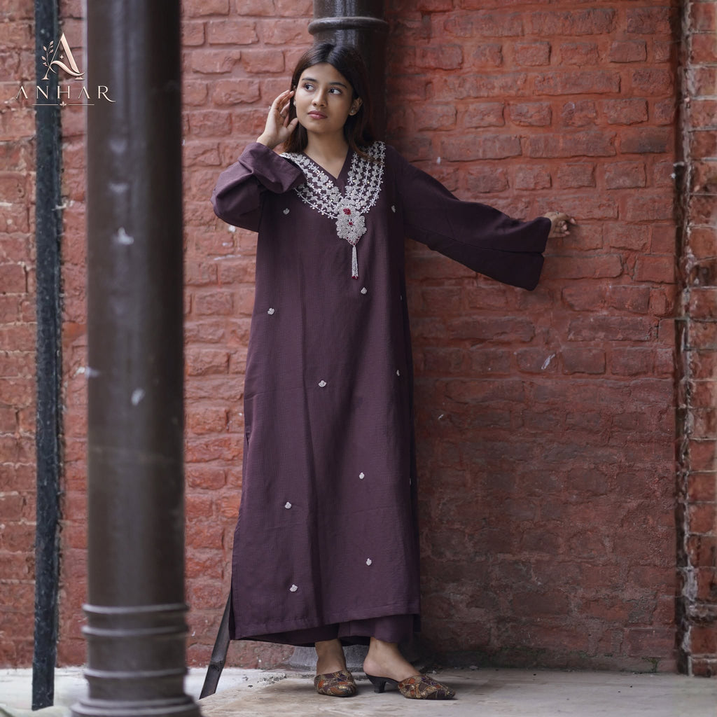 Charulata Premium Handwork Karchupi 2-Piece